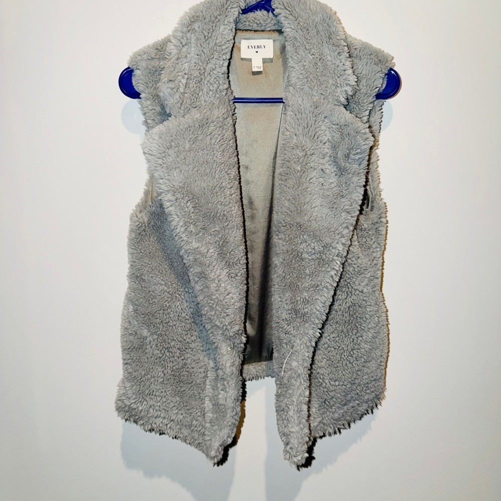 Everly Gray Fuzzy Vest